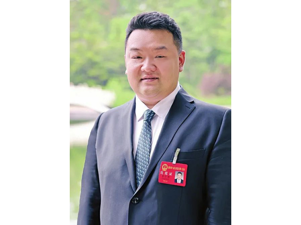 大力发展枢纽经济 推动物流与各产业深度融合——访市人大代表，山东优德88官方网站国际物流集团党委书记、总经理盖忠琳